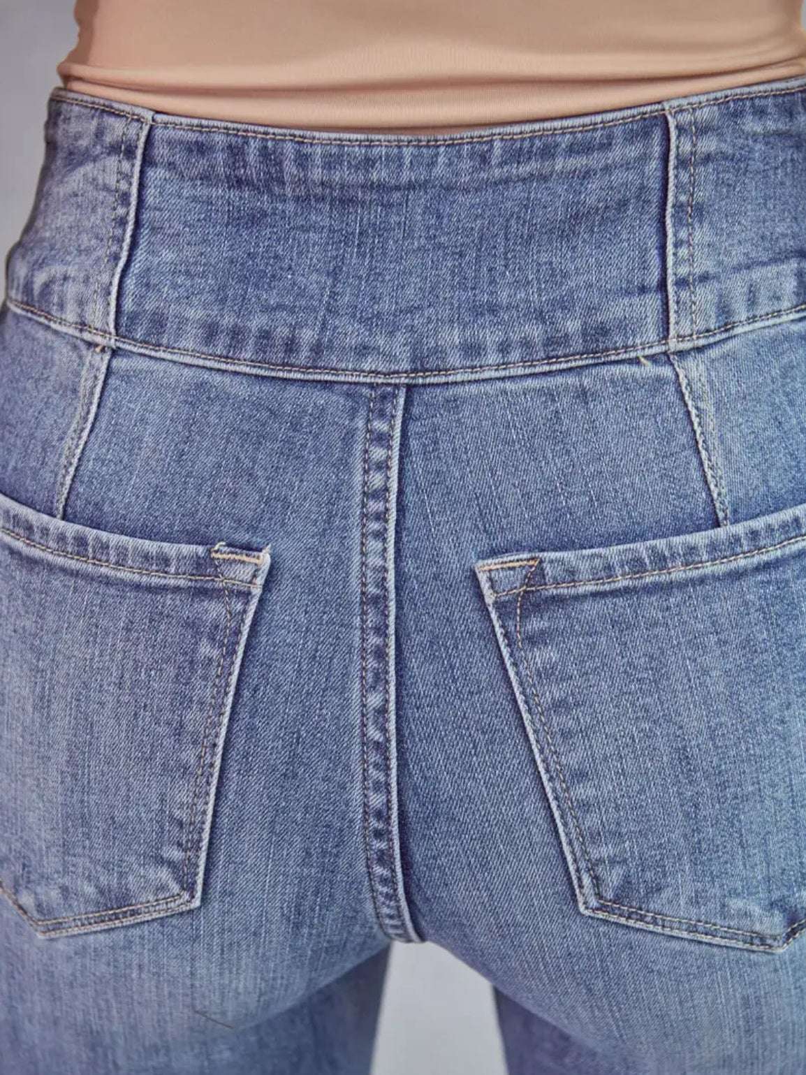 Miranda Triple Button Kancan Jeans